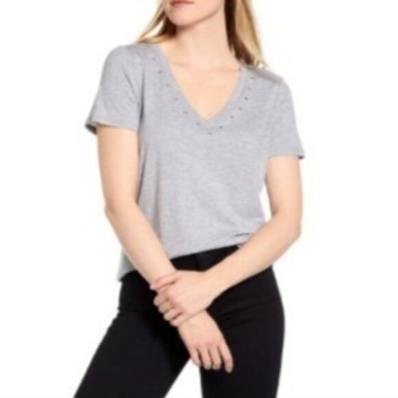 Vince Camuto Short Sleeve V Neck Top S Grey Relaxed Fit Embellished T Shirt NWT - Picture 8 of 9
